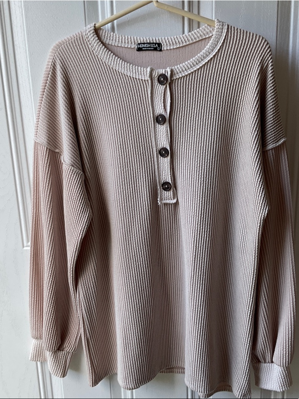HEIMISH USA Women's Light Cream Ribbed Henley Pullover